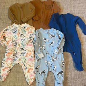 LOT of 5 Old Navy 2 Way Zipper Baby Onesies - Size 0-3 months 🐻 🦕 🦓